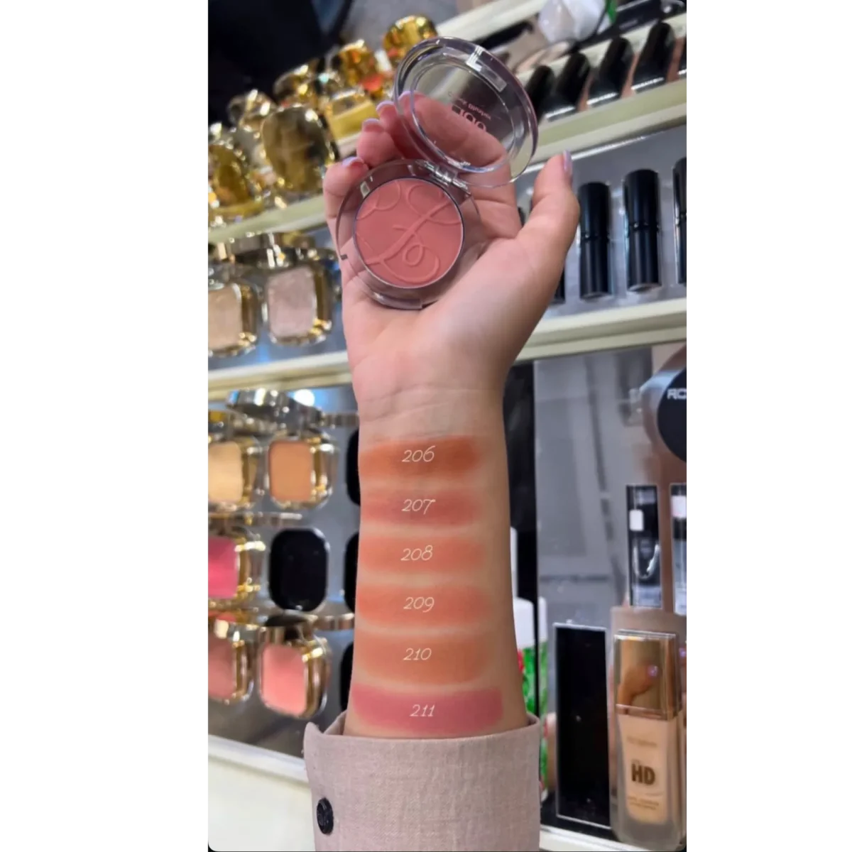 رژگونه لیدو - Image 3