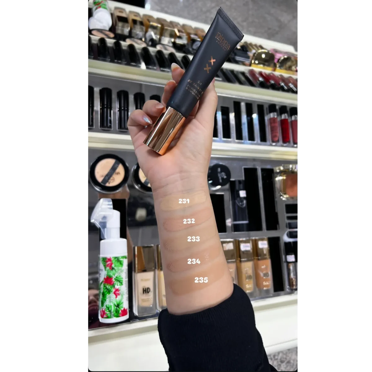 کرم‌پودر و کانسیلر دوکاره پیپا لندن - Image 3